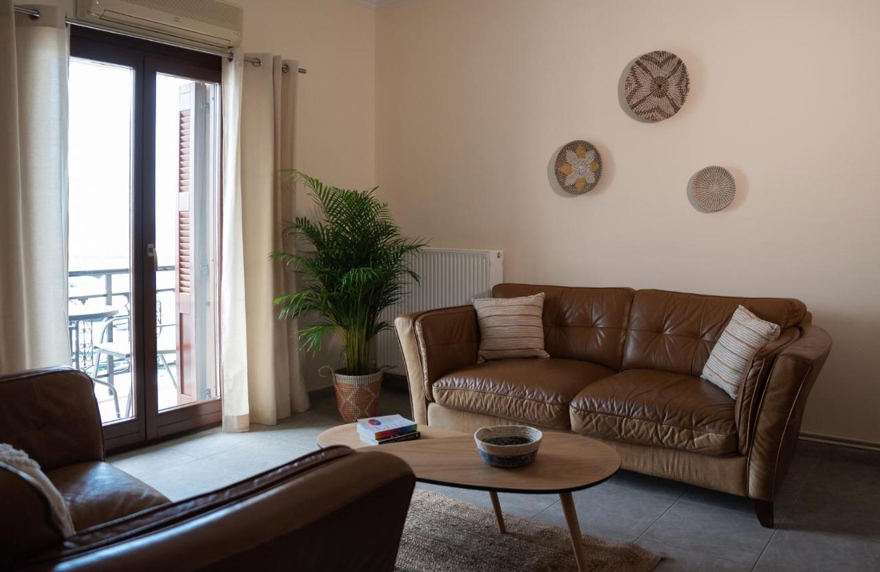 Destino Home Overlooking The Venetian Port Of Chania Chania  Exterior foto