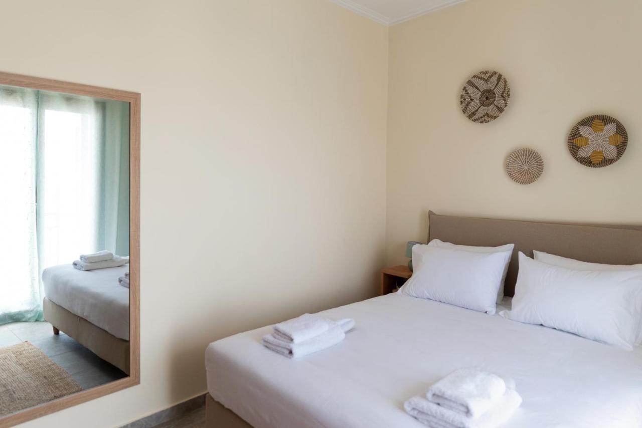 Destino Home Overlooking The Venetian Port Of Chania Chania  Exterior foto