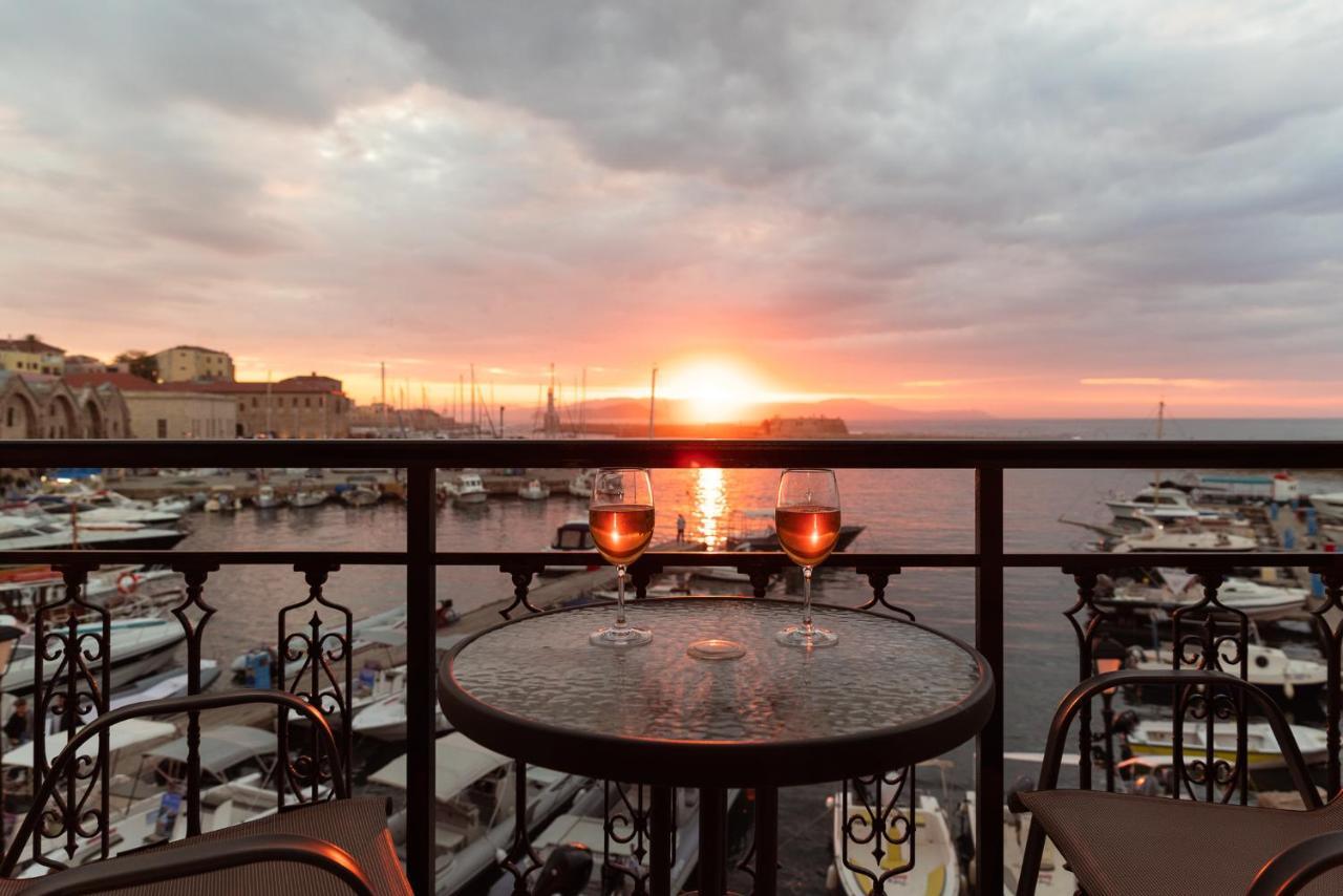 Destino Home Overlooking The Venetian Port Of Chania Chania  Exterior foto