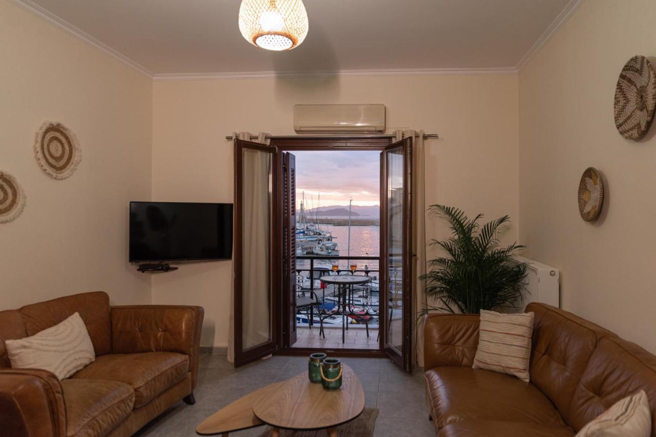 Destino Home Overlooking The Venetian Port Of Chania Chania  Exterior foto