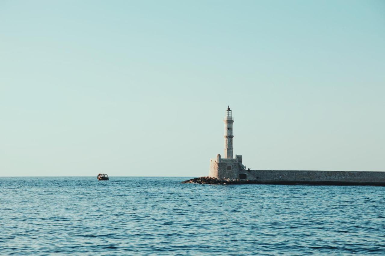 Destino Home Overlooking The Venetian Port Of Chania Chania  Exterior foto